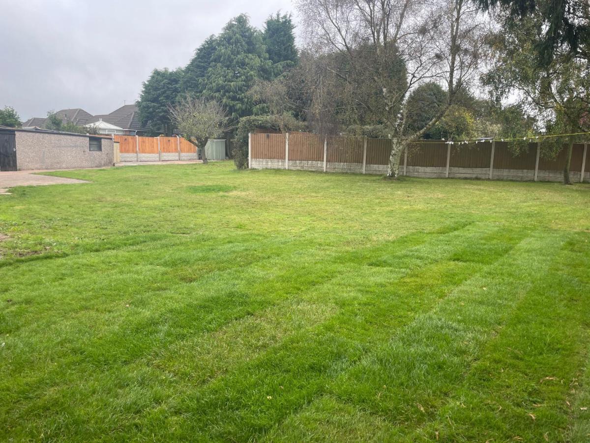 Villa 3 Bed Detached Bungalow with Big Garden Hednesford Exterior foto