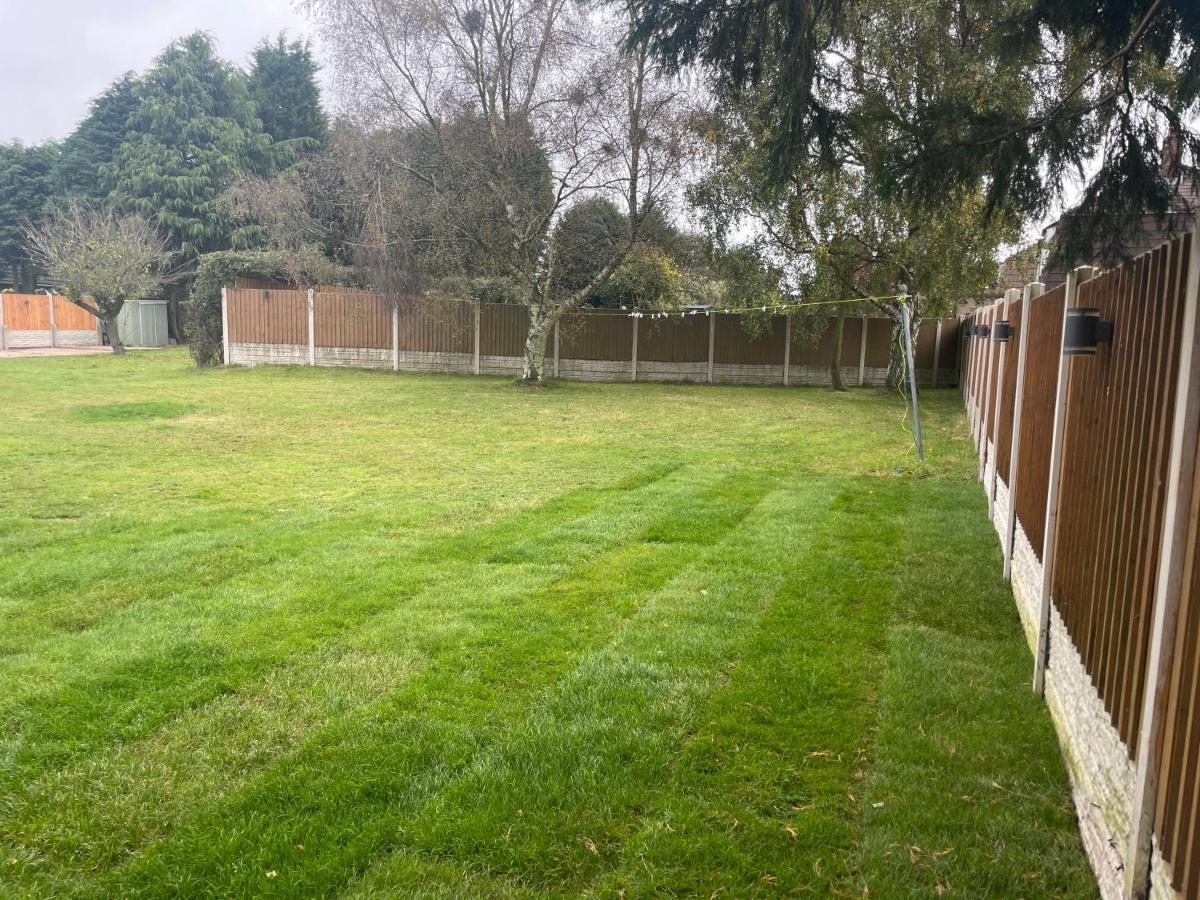 Villa 3 Bed Detached Bungalow with Big Garden Hednesford Exterior foto